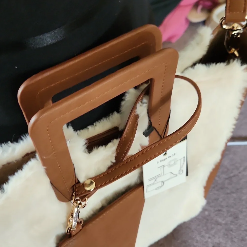 Chic Tan and Cream Tote Bag with Pouch
